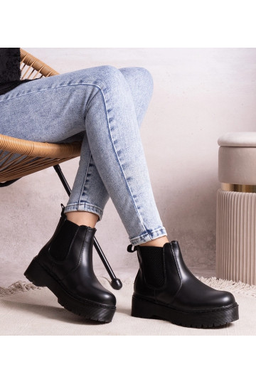 Schwarze Plateauboots Lessaya 2