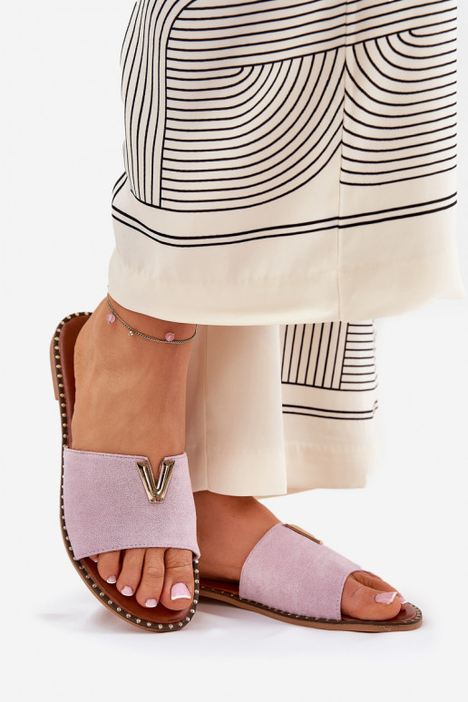 Damenhausschuhe mit breiten Absätzen Mit Dekorationeni Detalami Violette Farbe Saliena Damenhausschuhe mit breiten Absätzen Mit Dekorationeni Detalami Violette Farbe Saliena