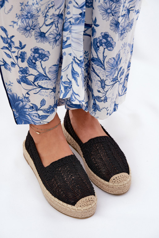 Espadrilles mit einer Plattform Vinceza 17392 schZuarze Farbe