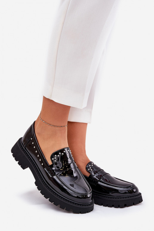 Damenmokassins mit Lackeffekt mit Dekoration schwarz Įjungtallae Damenmokassins mit Lackeffekt mit Dekoration schwarz Įjungtallae