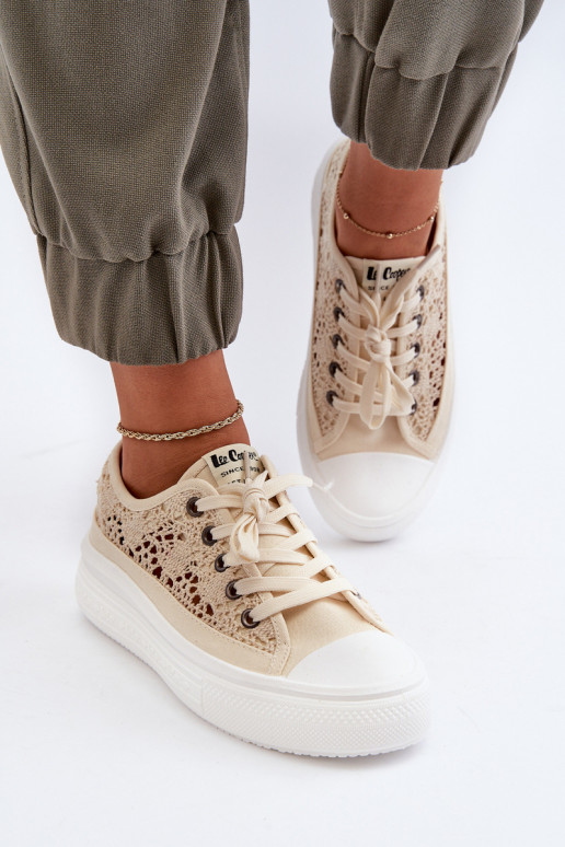 mit Spitzenmotiven Freizeitschuhe Lee Cooper LCIN-23-44-1620 Beige