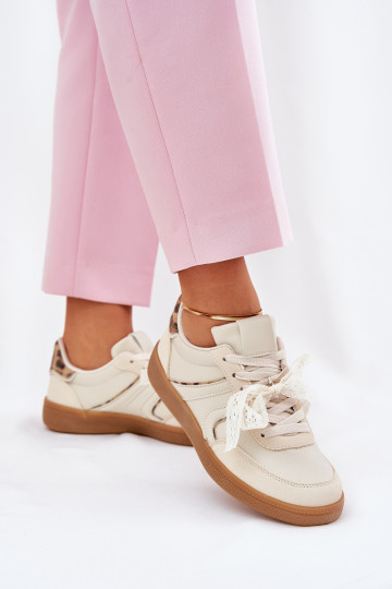 Niedrige Sneaker-Modelle für Damen mit Schnürsenkeln und Leopardenfell-Muster in sandfarbener Zielle