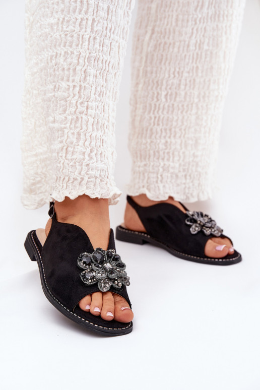 Damensandalen mit breiten Absätzen mit Ornamenten S.Barski KV27-001 schZuarze Farbe Damensandalen mit breiten Absätzen mit Ornamenten S.Barski KV27-001 schZuarze Farbe