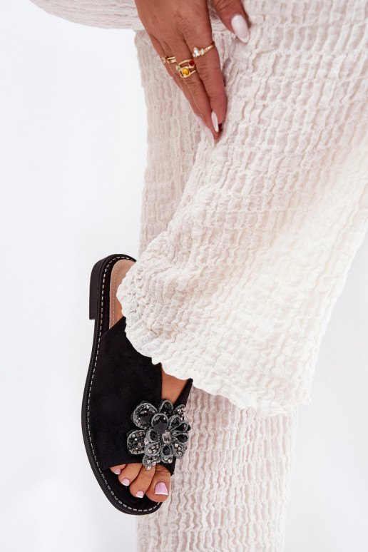 Damensandalen mit breiten Absätzen mit Ornamenten S.Barski KV27-001 schZuarze Farbe Damensandalen mit breiten Absätzen mit Ornamenten S.Barski KV27-001 schZuarze Farbe