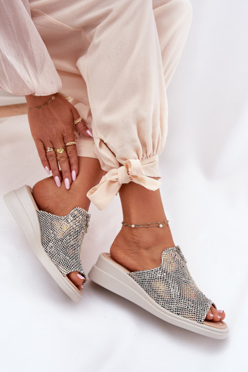 Damenhausschuhe Auf einem Keil mit Reißverschlüssen Tiermuster Beige Irriva