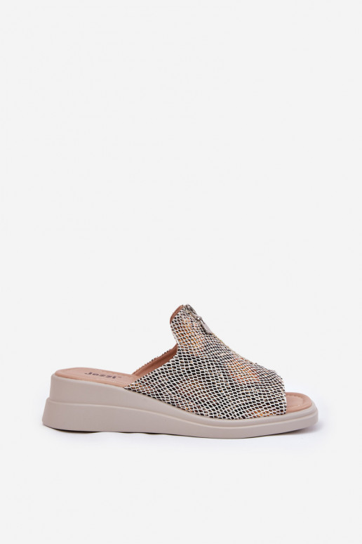 Damenhausschuhe Auf einem Keil mit Reißverschlüssen Tiermuster Beige Irriva Damenhausschuhe Auf einem Keil mit Reißverschlüssen Tiermuster Beige Irriva