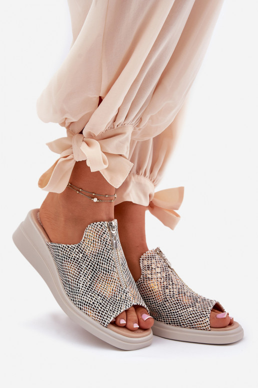 Damenhausschuhe Auf einem Keil mit Reißverschlüssen Tiermuster Beige Irriva Damenhausschuhe Auf einem Keil mit Reißverschlüssen Tiermuster Beige Irriva