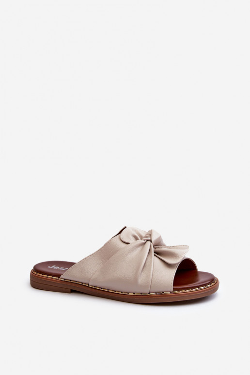 Damenhausschuhe mit breiten Absätzen Beige Nelvira Damenhausschuhe mit breiten Absätzen Beige Nelvira