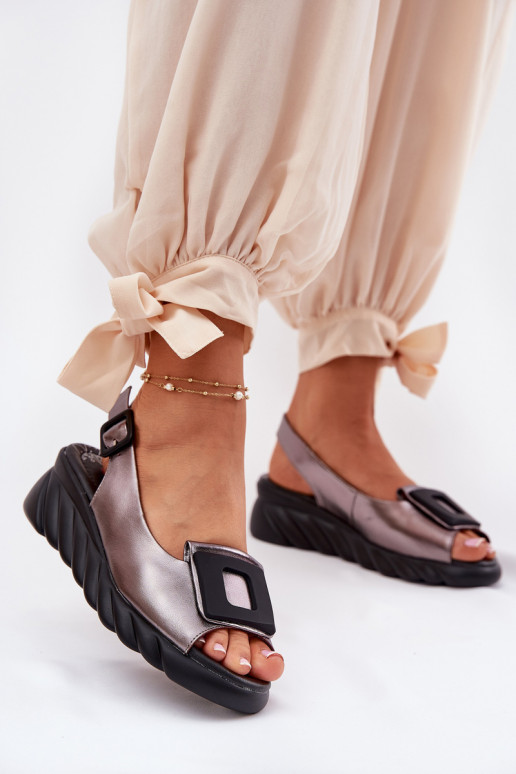 Damensandalen Feminin Auf einem Keil mit Dekoration Artiker 56C2158 graue Farbe Damensandalen Feminin Auf einem Keil mit Dekoration Artiker 56C2158 graue Farbe