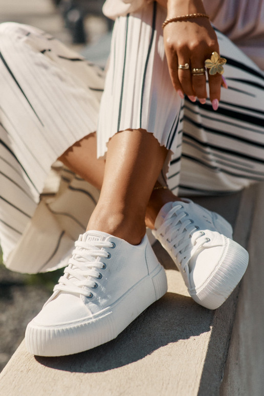 Damen weiße Freizeitschuhe Big Star RR274405 Damen weiße Freizeitschuhe Big Star RR274405