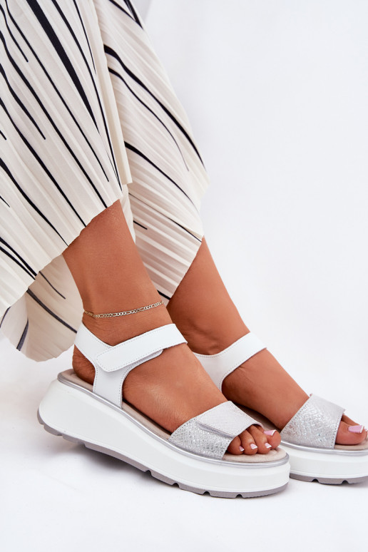 Damensandalen Feminin Platformie I Koturnie mit Klebeverschlüssen S.Barski LR51-543 Silberfarbe