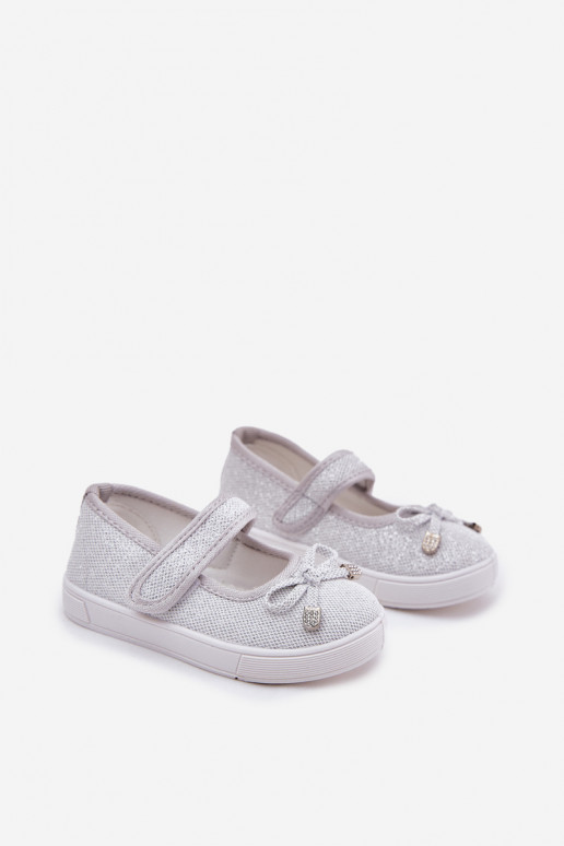 Ballerinas für Kinder mit Bändern Silberfarbe Amirinas Ballerinas für Kinder mit Bändern Silberfarbe Amirinas