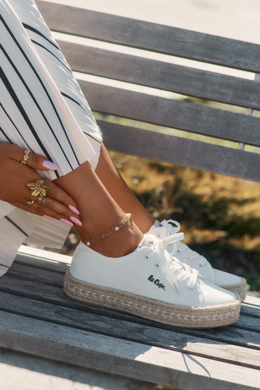 Freizeitschuhe Mit Zopf Lee Cooper LCIN-25-44-3217 Zueiße Farbe