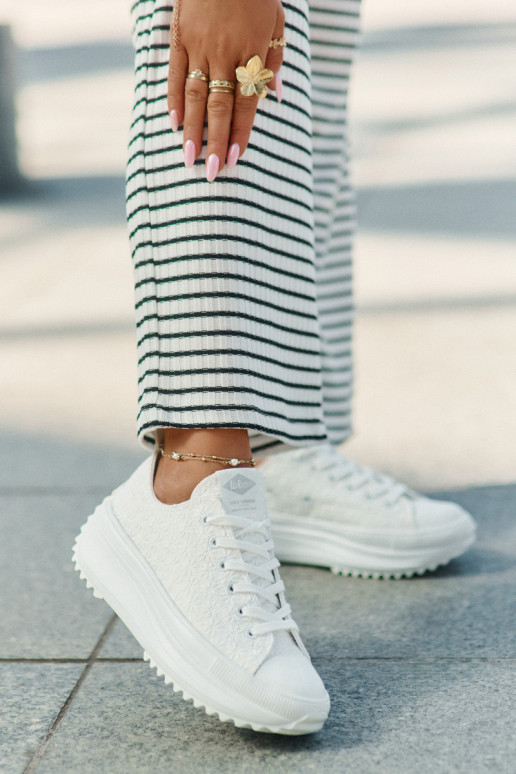 Freizeitschuhe Z Haftem mit einer Plattform Lee Cooper LCIN-25-31-3465L Zueiße Farbe Freizeitschuhe Z Haftem mit einer Plattform Lee Cooper LCIN-25-31-3465L Zueiße Farbe