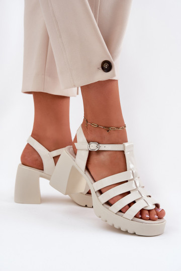 mit Lackeffekt Haut Damen-Sandalen mit hohen Absätzen Vinceza 66621 elfenbeinfarbe