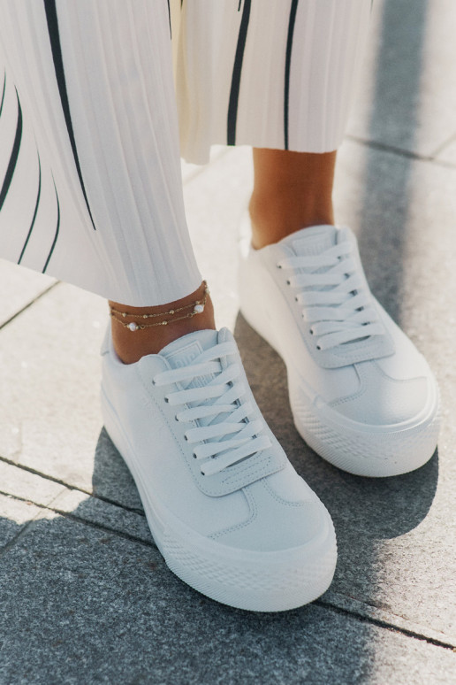 Freizeitschuhe mit einer Plattform Big Star RR274337 Zueiße Farbe