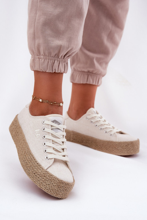 Freizeitschuhe mit einer Plattform Mit Zopf Lee Cooper LCIN-25-02-3284 elfenbeinfarbe Freizeitschuhe mit einer Plattform Mit Zopf Lee Cooper LCIN-25-02-3284 elfenbeinfarbe