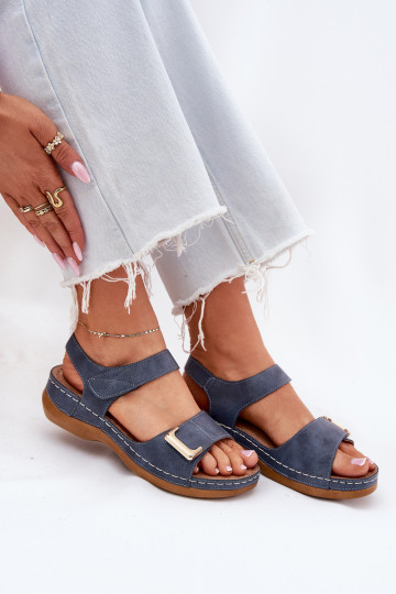 Bequeme Damensandalen Auf einem Keil blaue Farbe Sadevale