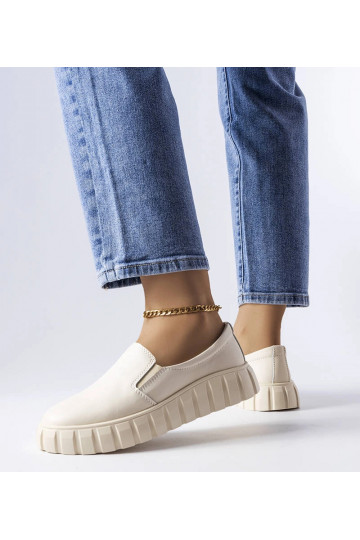 Sandfarbene Halbschuhe zum... 2