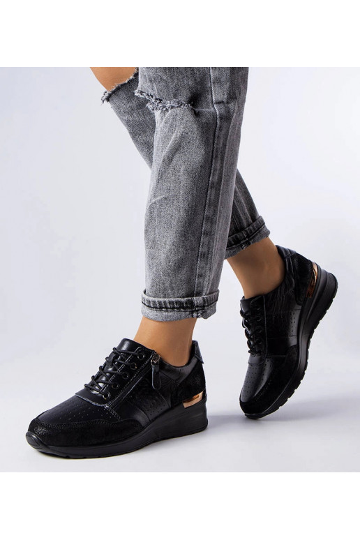 Schwarze durchbrochene...