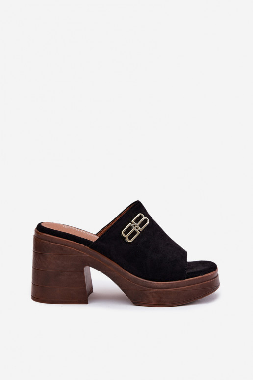 Damenhausschuhe Auf massiven Absätzen Ze goldene Farbem Detalem Vinceza 17400 schZuarze Farbe