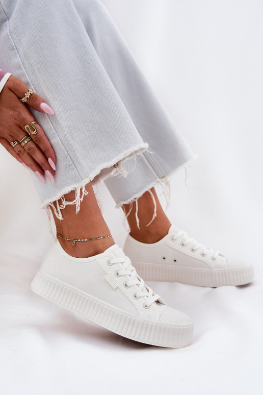 Freizeitschuhe mit einer Plattform Big Star RR274776 Zueiße Farbe  Freizeitschuhe mit einer Plattform Big Star RR274776 Zueiße Farbe