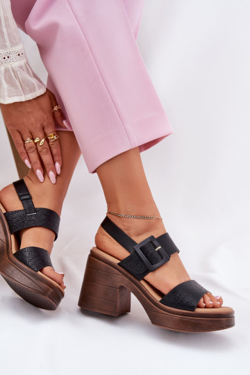 Damensandalen Auf massiven Absätzen und Plattform Vinceza 17387 schZuarze Farbe