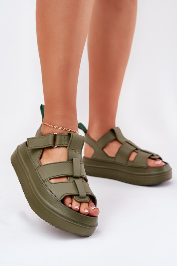 Damensandalen mit einer Plattform grüne Farbe Nitavelia 2