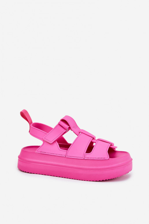 Damensandalen mit einer Plattform pinke Farbe Nitavelia Damensandalen mit einer Plattform pinke Farbe Nitavelia