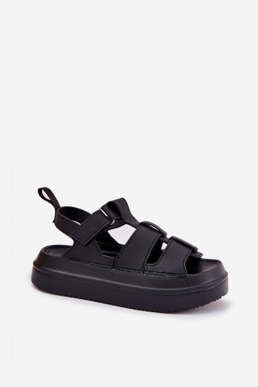 Damensandalen mit einer Plattform schZuarze Farbe Nitavelia Damensandalen mit einer Plattform schZuarze Farbe Nitavelia