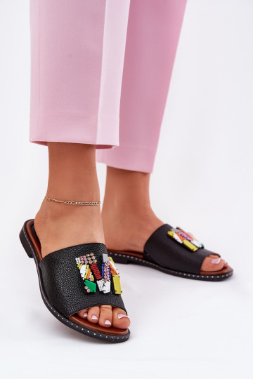 Damenhausschuhe mit breiten Absätzen mit Ornamenten schZuarze Farbe Clelione 2