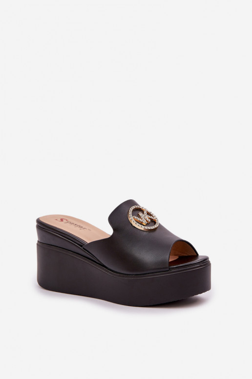 Šlepetės su platforma I Koturnie su...