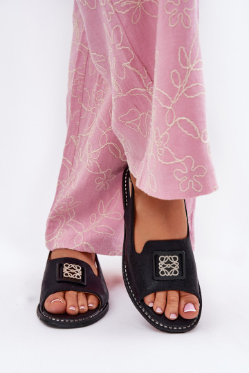 Eleganter Stil Damensandalen mit breiten Absätzen mit Ornamenten S.Barski KV51-082 schZuarze Farbe 2