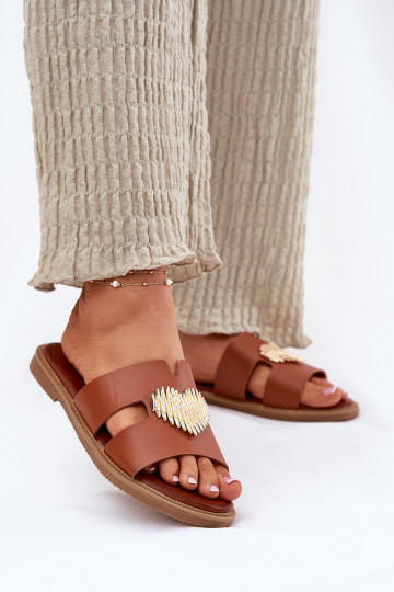 Damenhausschuhe mit breiten Absätzen mit goldenen Details braune Farbe Karinma