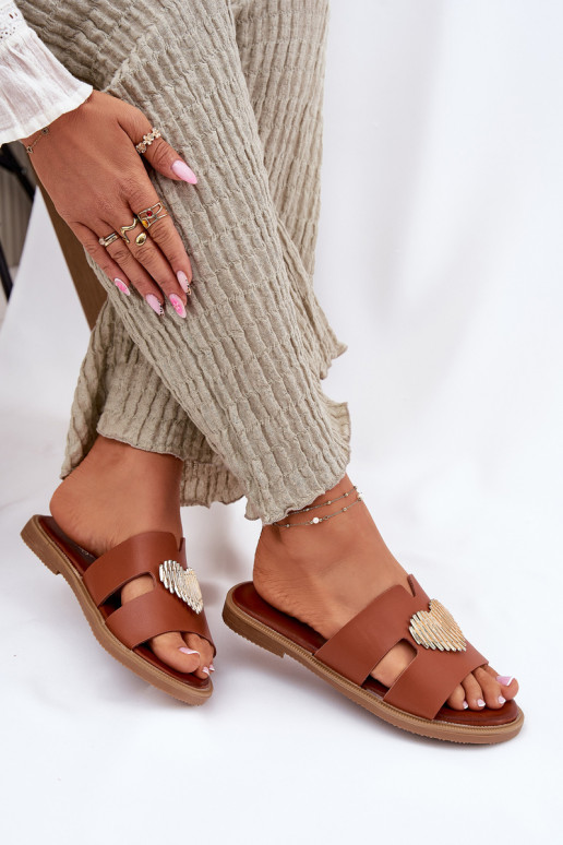 Damenhausschuhe mit breiten Absätzen mit goldenen Details braune Farbe Karinma