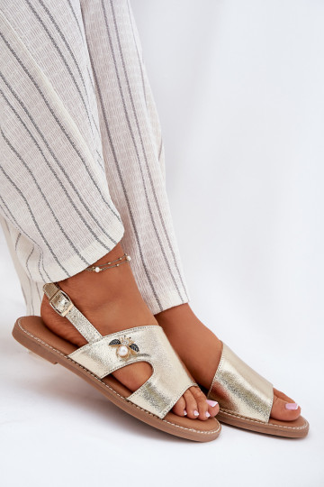 Flache Sandalen für Damen Mit Dekorationen Detalem Vinceza 17378 goldene Farbe