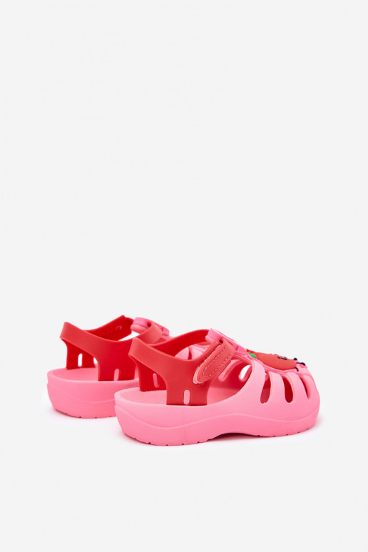 Sandalen Kindisch mit Klebeverschlüssen OZuoce 83615 Ipanema Summer XIV Rosa-rote Farbe Sandalen Kindisch mit Klebeverschlüssen OZuoce 83615 Ipanema Summer XIV Rosa-rote Farbe