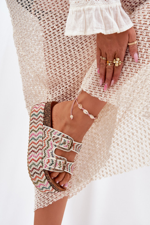 Damenhausschuhe mit einer Plattform Mit Zopf I mit Schnallenmi Verschiedene Farben Eradriana Damenhausschuhe mit einer Plattform Mit Zopf I mit Schnallenmi Verschiedene Farben Eradriana