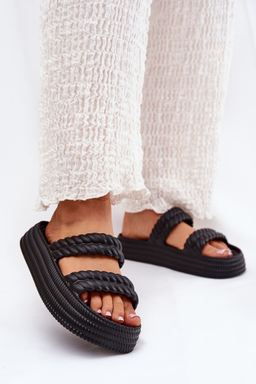 Leichte Damen-Hausschuhe...