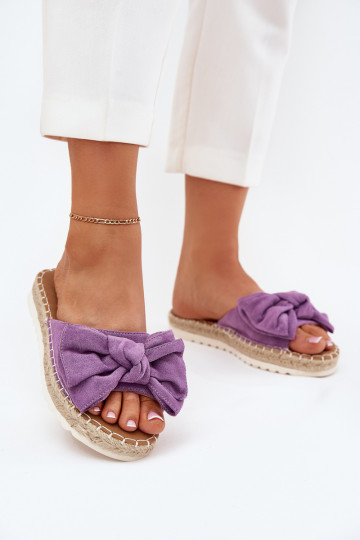 Violette Damen-Pantoletten mit Plattform, Flechtelementen und Schleife „Alpireda"