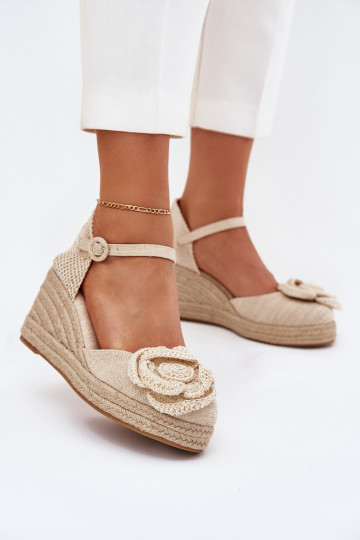 Feminin Plateausandalen Mit Zopf I SzydełkoZuym Eine Blume Beige Ismilea