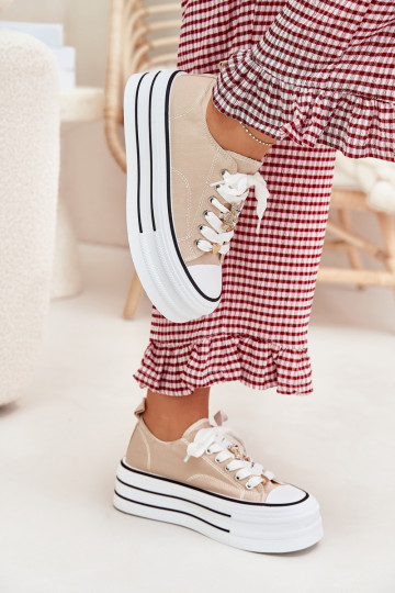 Freizeitschuhe mit einer Plattform Ze goldene Farbemi Przypinkami Beige Fiorina 2