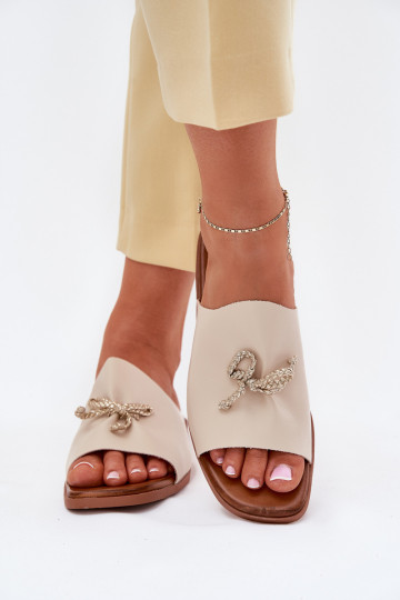 Damenhausschuhe mit breiten Absätzen Mit Dekorationen INiązaniem Beige Norela 2