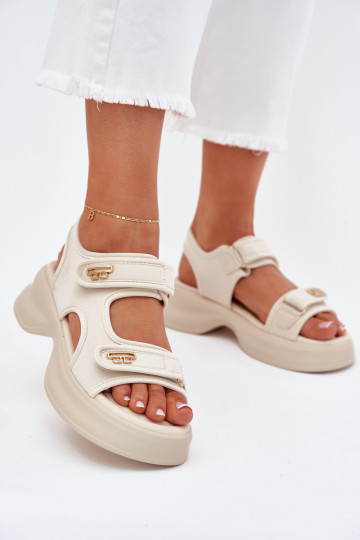 Damen Sandalen mit goldenen Details Luvira in Sandfarbe