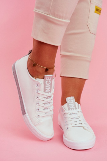 Klassische Sneaker-Stilvolllle graue Farbe Ville