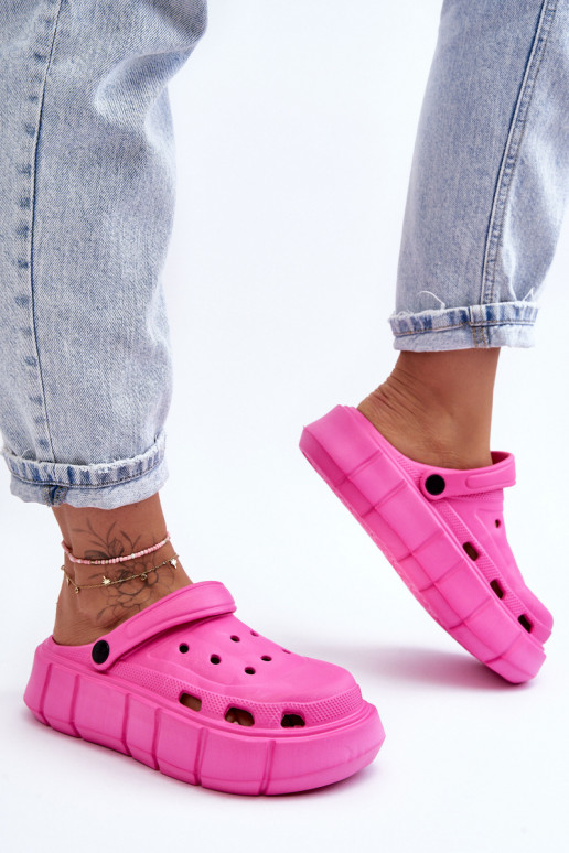 Flip-Flops im Crocs-Stil mit erhöhter Plattform pinke Farbe Beckett