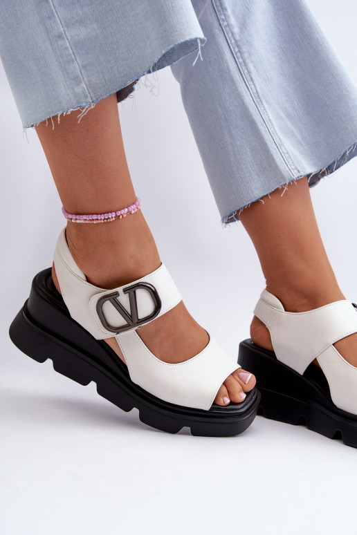 Damensandalen Auf einem Keil und Plattform aus Öko-Leder Zueiße Farbe Triaola Damensandalen Auf einem Keil und Plattform aus Öko-Leder Zueiße Farbe Triaola
