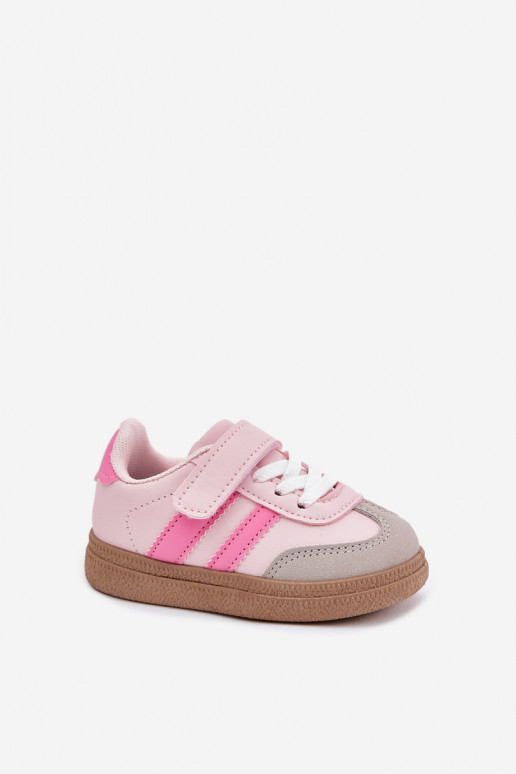 Turnschuhe Sneakers Stilvollllschuhe Kindisch mit Klebeverschlüssen pinke Farbe Adelina