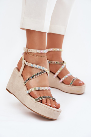 Damensandalen Auf einem Keil Mit Dekoration Zu Paskach Beige Lunara