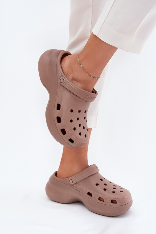 Leichte Hausschuhe Damenhausschuhe mit modischer Es mussssivsohle Big Star RR274A121 Beige